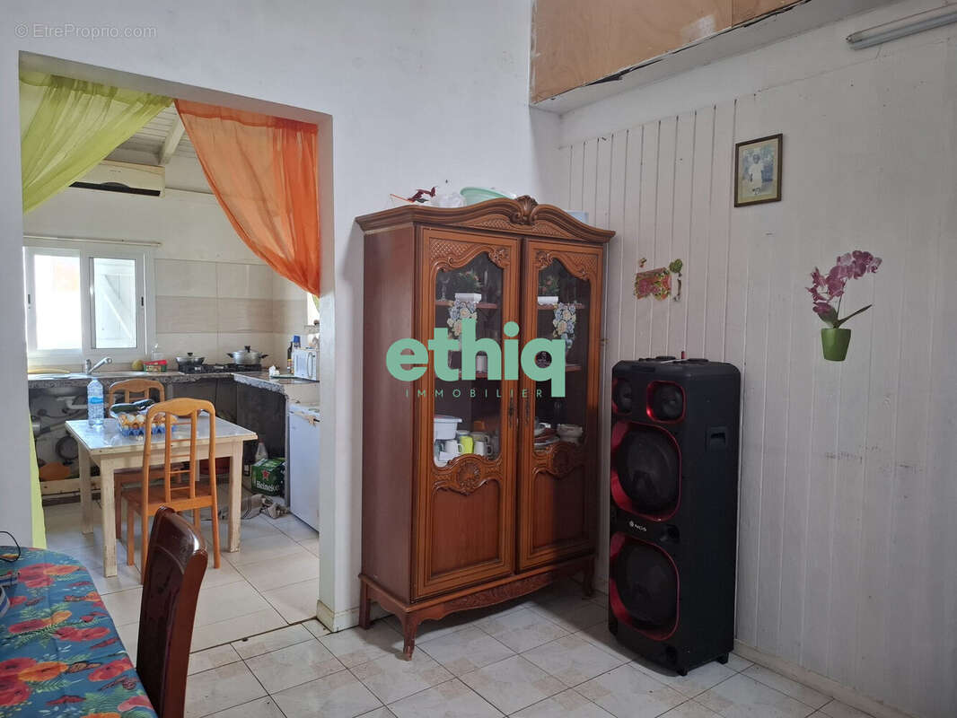 Maison à CAPESTERRE-BELLE-EAU