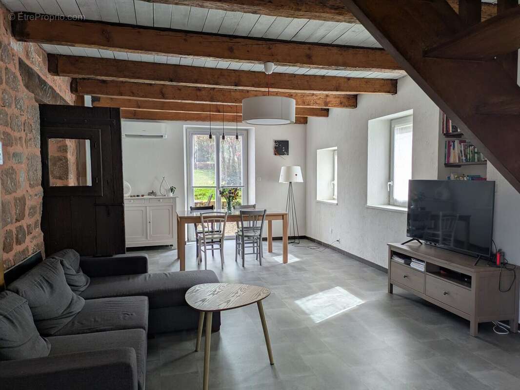 Maison à MARCILLAC-VALLON