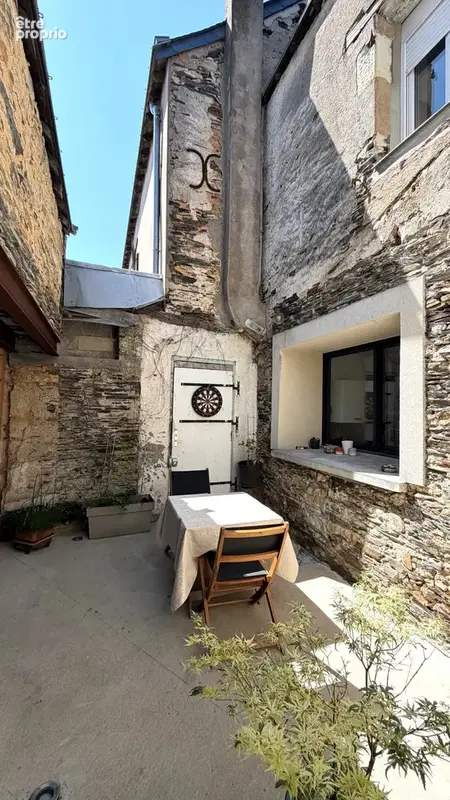 Maison à LA POUEZE