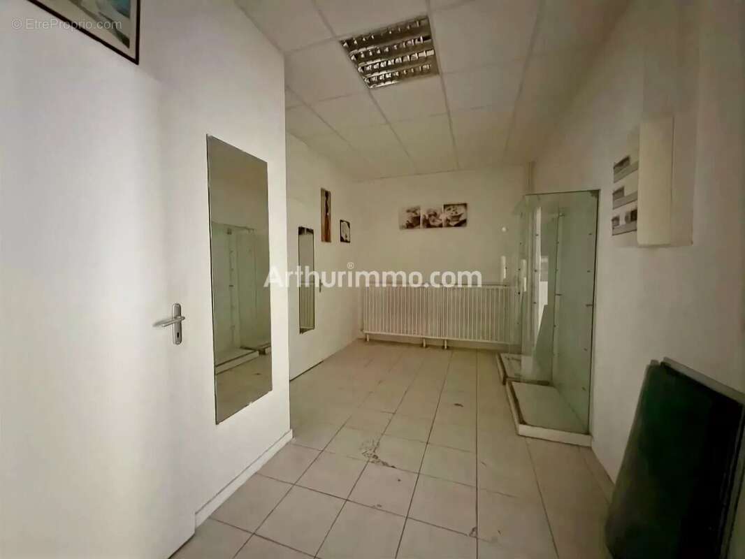 Commerce à LONS-LE-SAUNIER