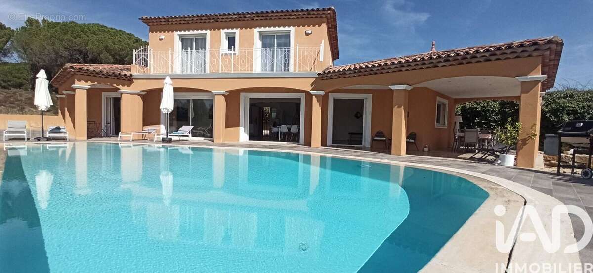 Photo 3 - Maison à PUGET-SUR-ARGENS