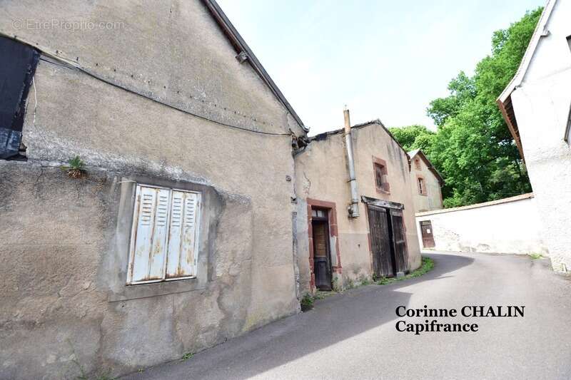 Maison à LE DONJON