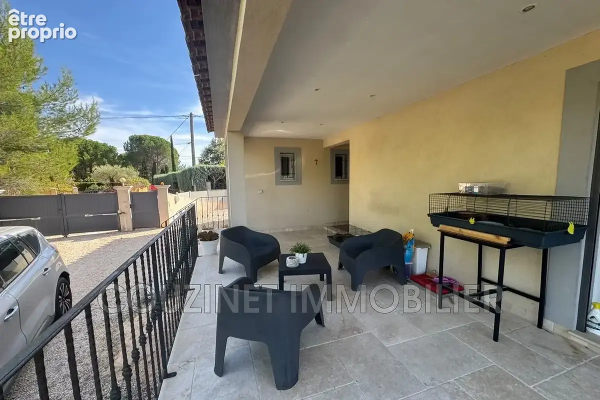 Maison 5 pièces 128 m² à vendre à Le Beausset (83330) - photo 8