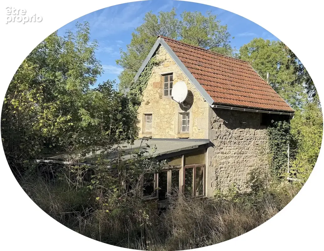 Maison à SAINT-JULIEN-LA-GENESTE