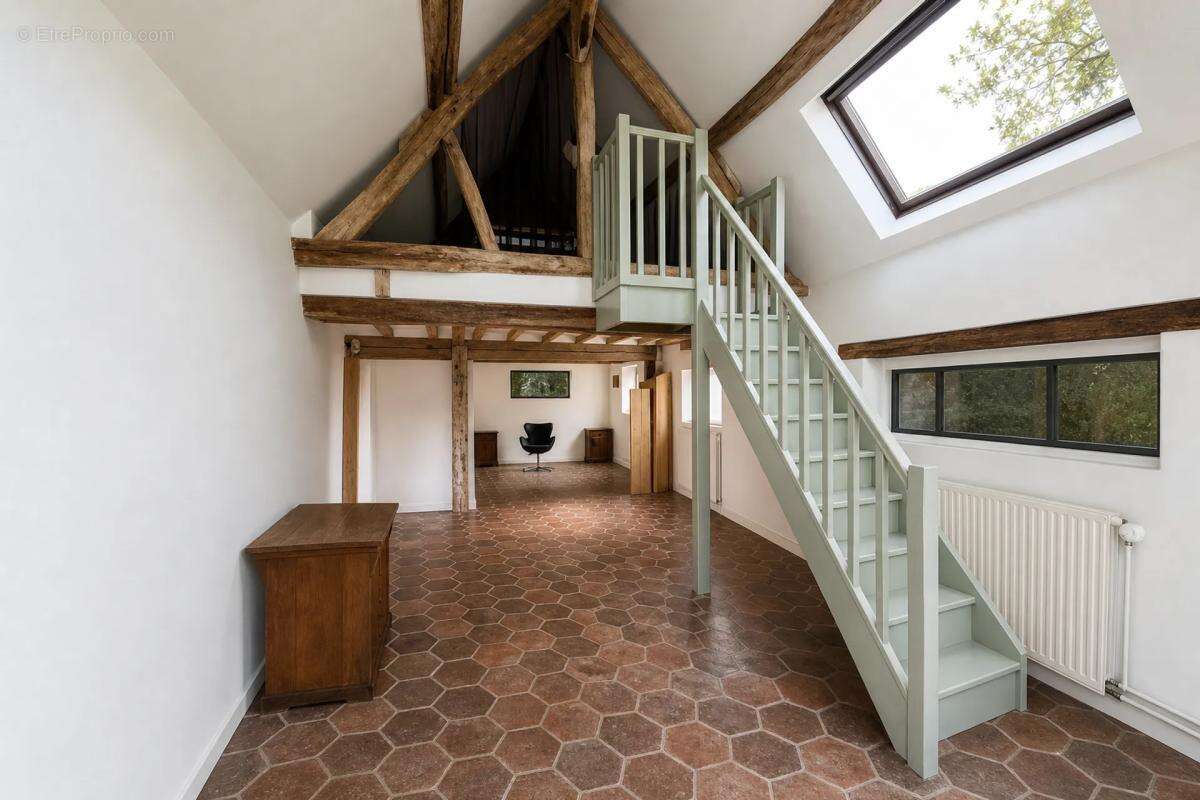 Maison à CROISILLES