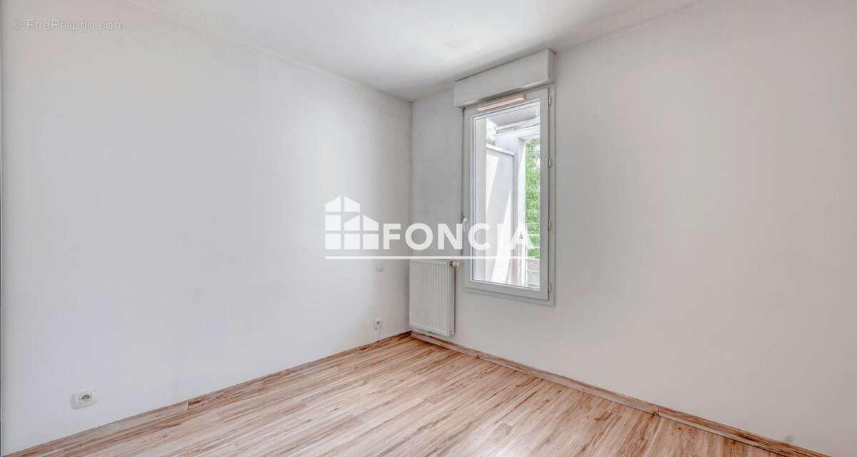 Appartement à VILLENAVE-D&#039;ORNON