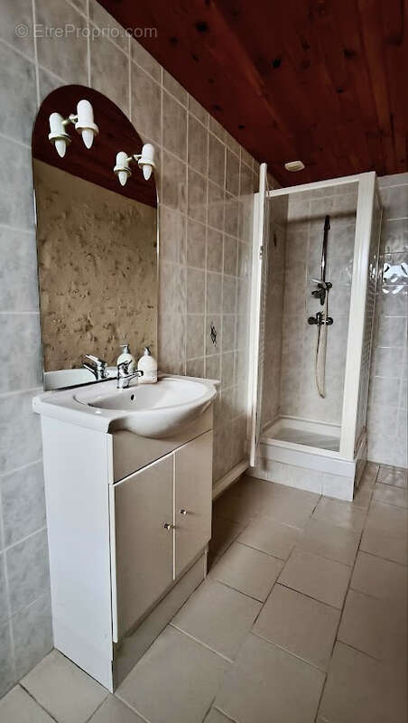 Maison à SAINT-CIERS-SUR-GIRONDE