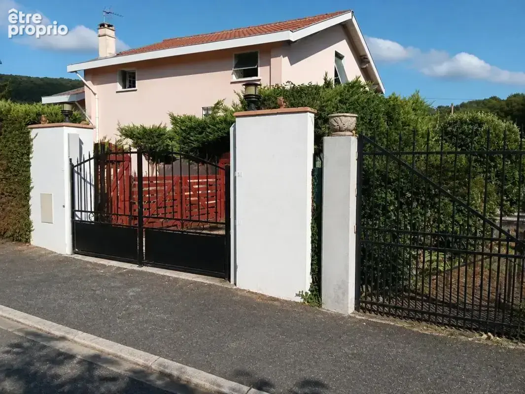 Lavelanet – maison 220 m² – 7 chambres – 2 logements – jardin, terrasses et garage - photo 28
