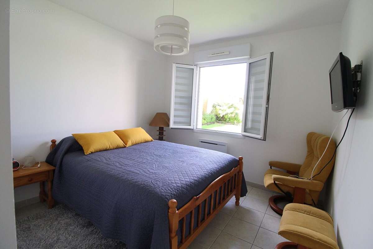 Maison 70 m² à Vaux-Sur-Mer  - photo 9