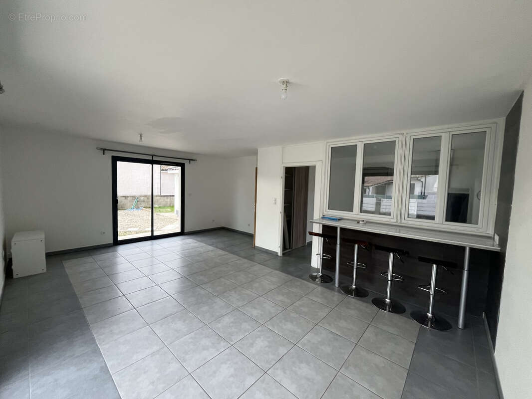 Maison à SAINT-JEAN-DE-VERGES