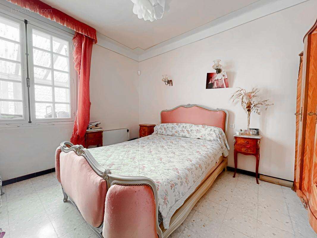 Maison à GINASSERVIS