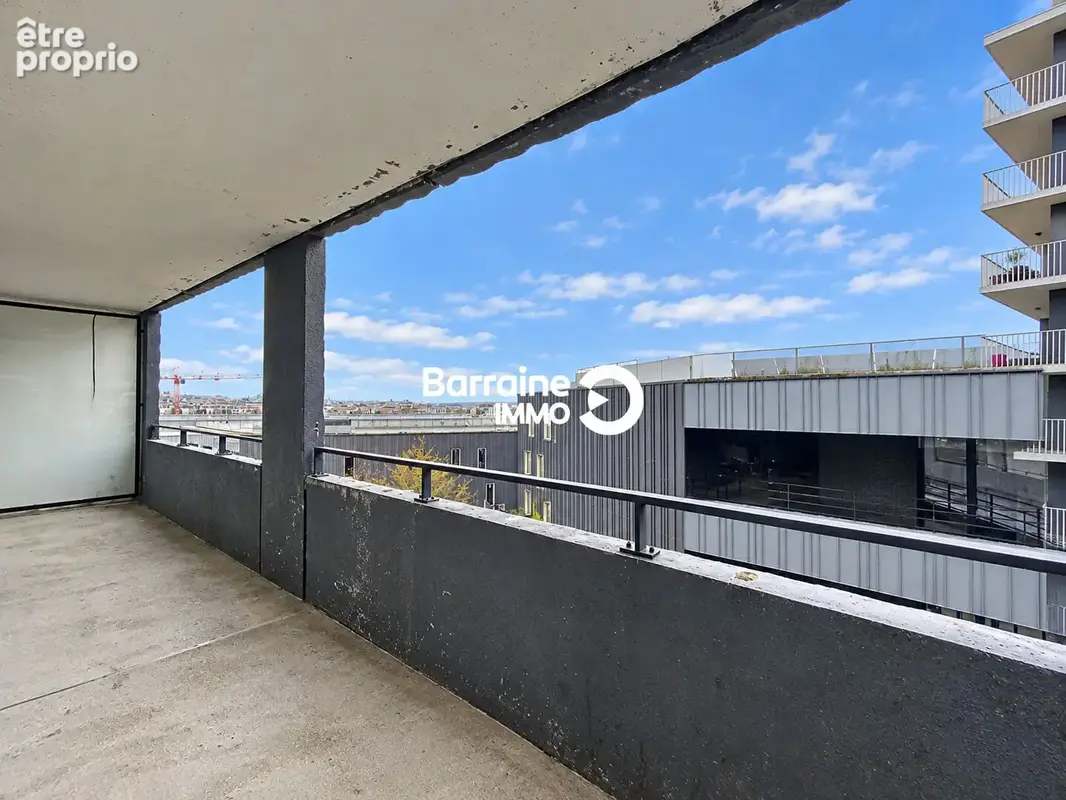 Exclusivité a vendre brest capucins appartement t2 41,33 m² balcon 24 m² parking privé cave - photo 7