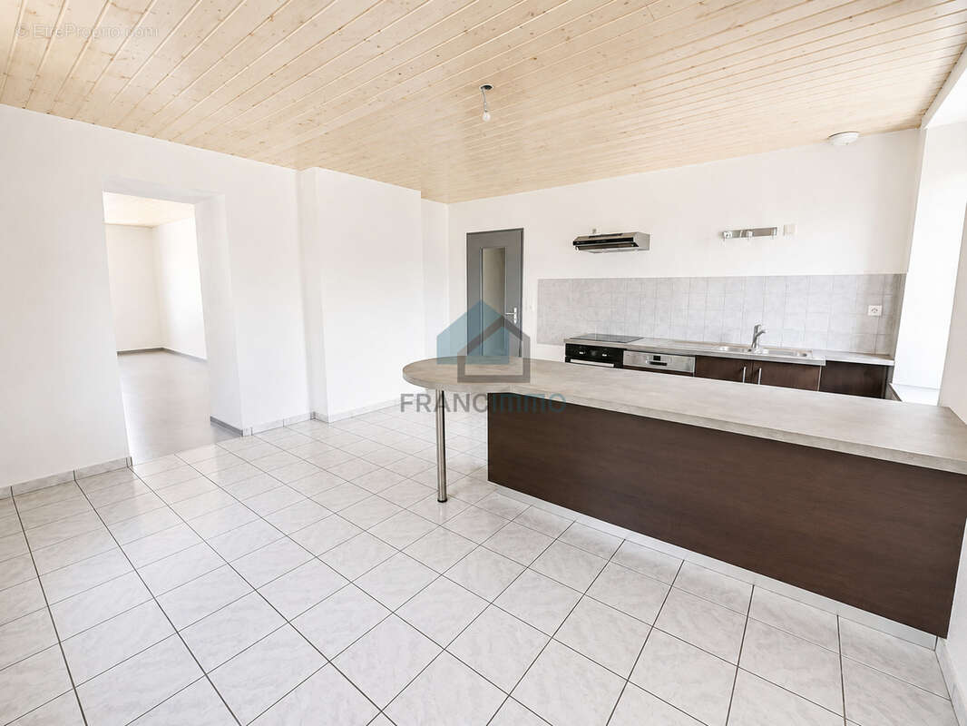 Appartement - centre ville le russey - photo 4