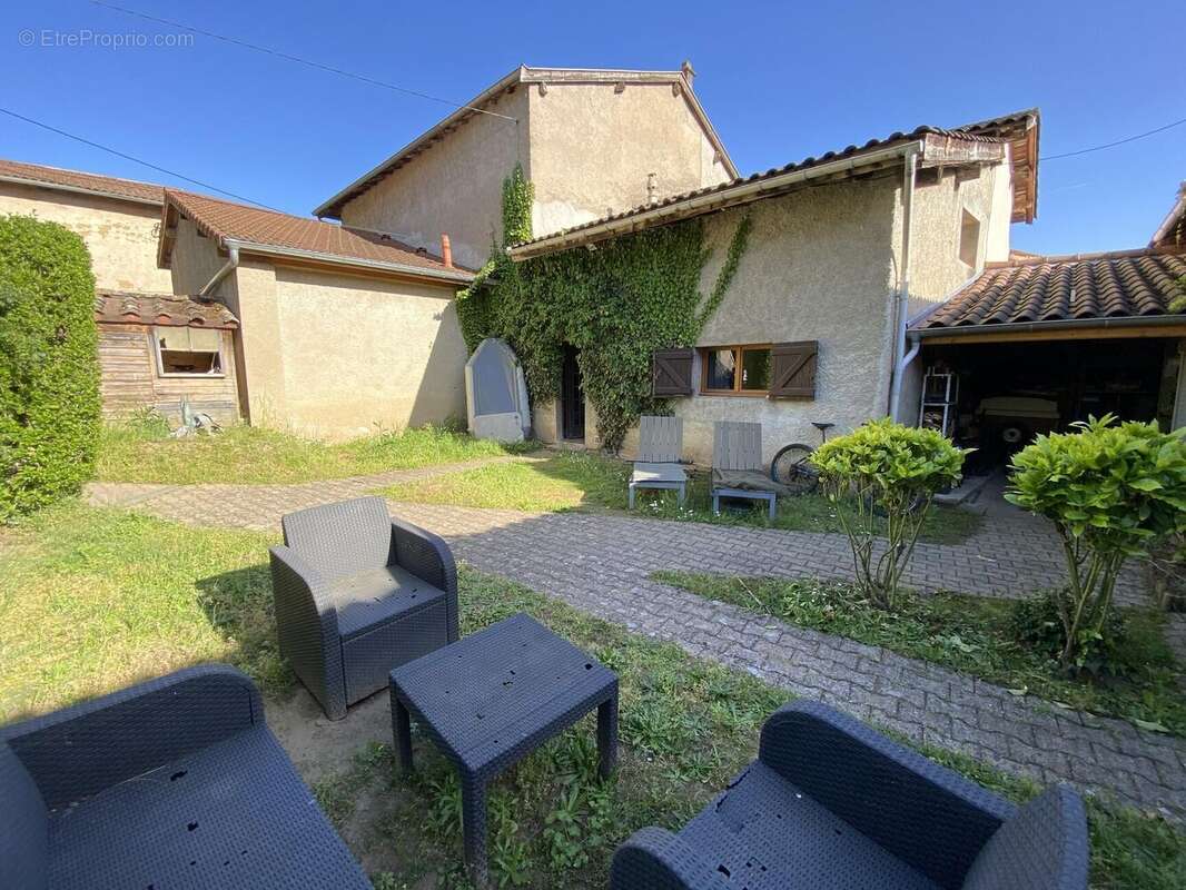 Photo 2 - Maison à REYRIEUX