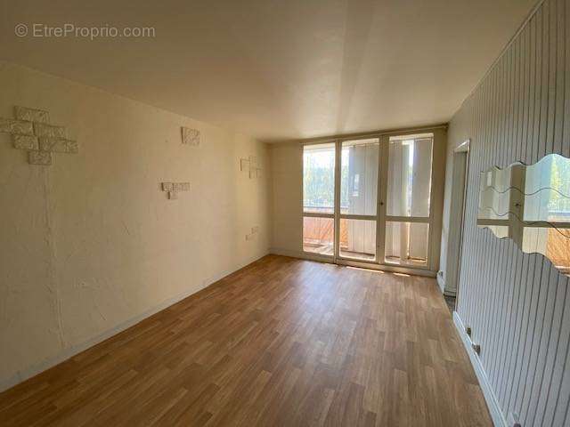 Appartement à CLICHY-SOUS-BOIS