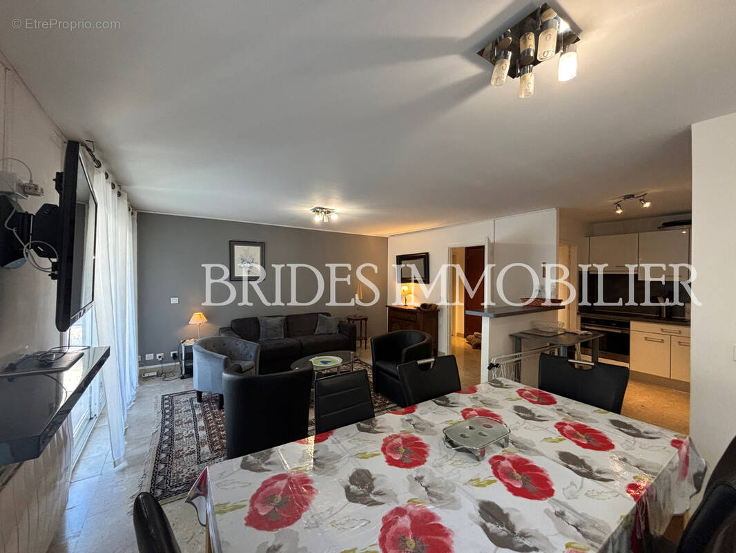 Appartement à BRIDES-LES-BAINS