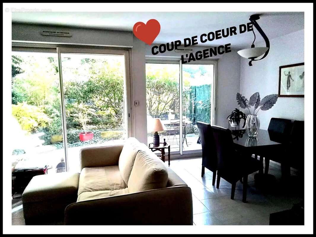 Appartement à BAGNOLS-SUR-CEZE