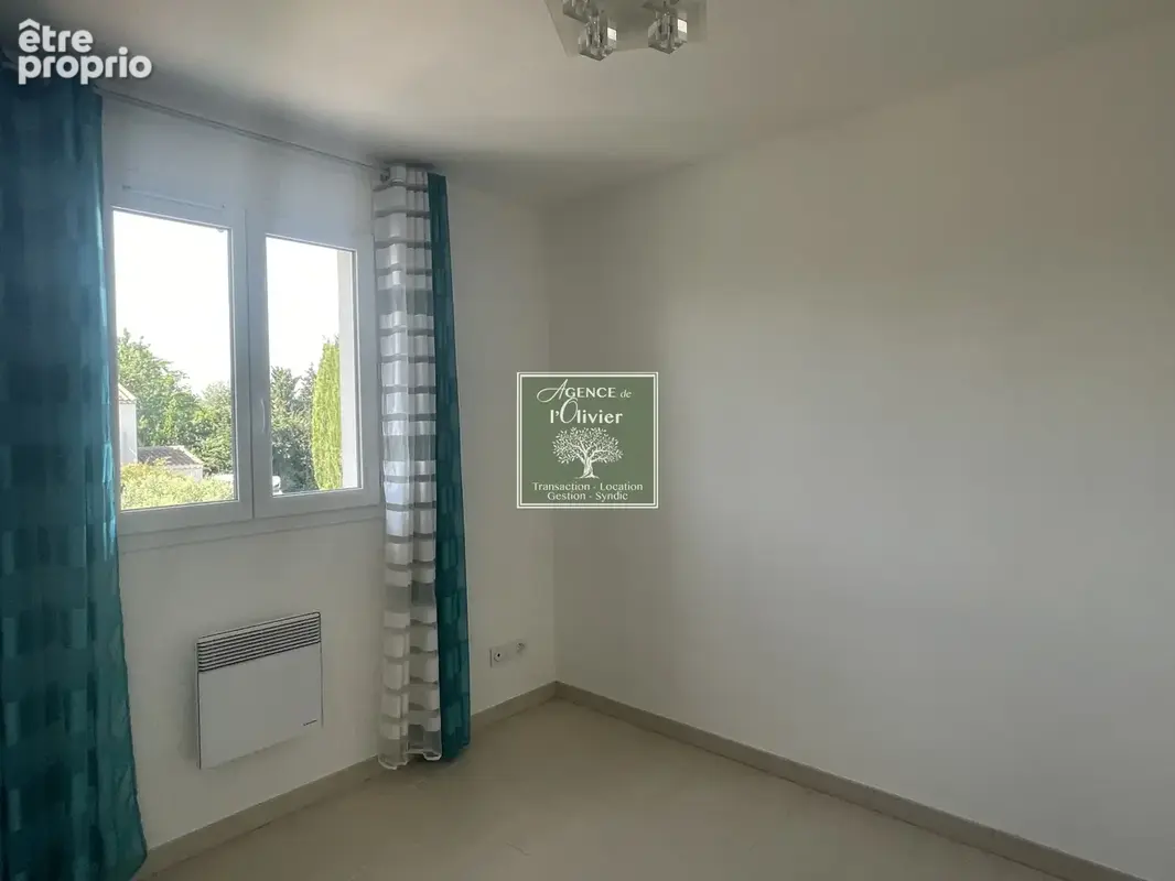 Villa de 80m2 habitable sur un terrain clos de 320m2 avec piscine et garage à ST ETIENNE DU GRES - photo 13