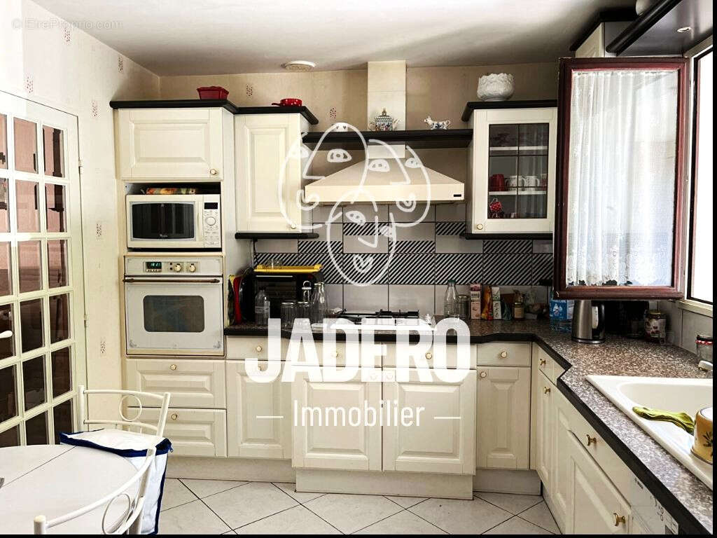 Maison à FRANQUEVILLE-SAINT-PIERRE