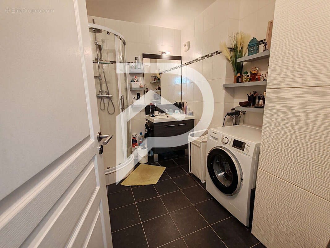 Appartement à COLOMBES