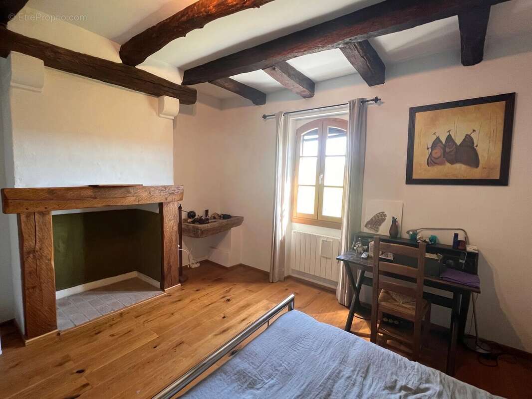Deux maisons pour le prix d'une — dans un village très prisé - photo 6