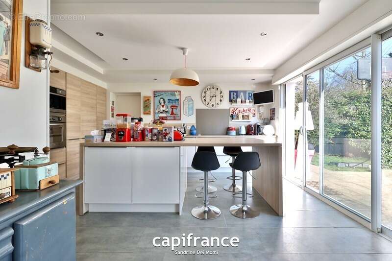 Maison à TASSIN-LA-DEMI-LUNE