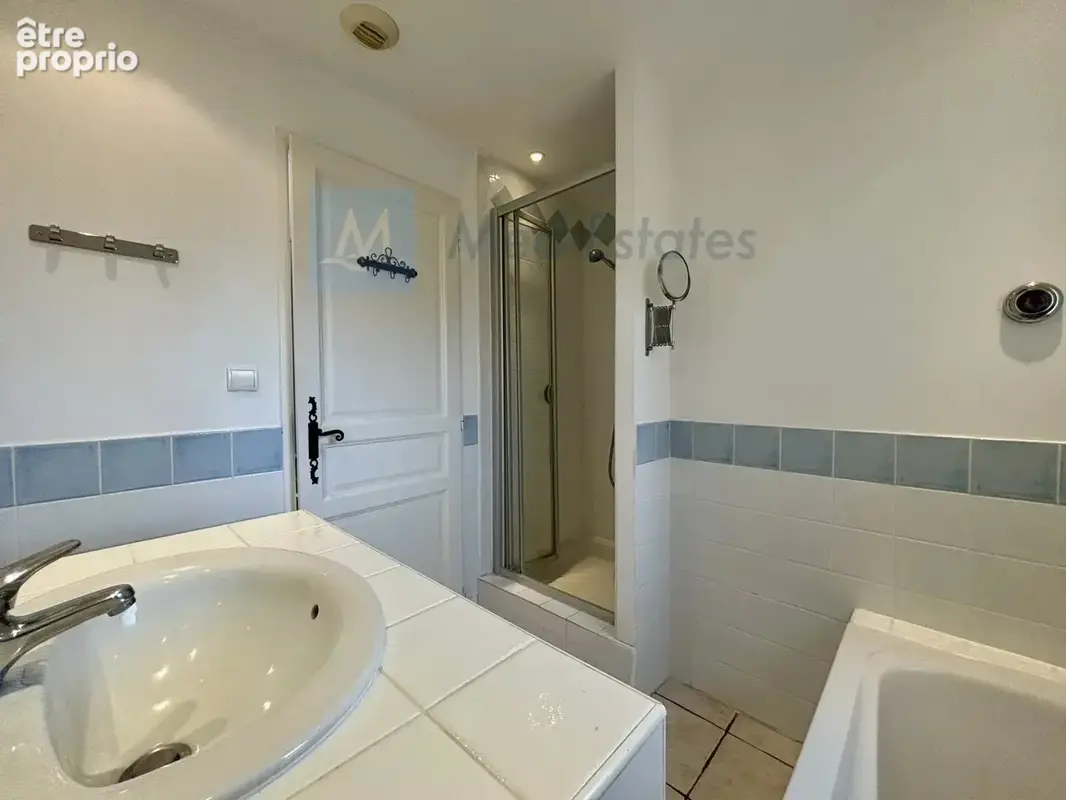 Élégante maison de village avec terrasses et vues panoramiques – Grimaud - photo 9