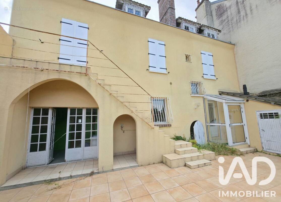 Photo 1 - Maison à VILLIERS-LE-MORHIER