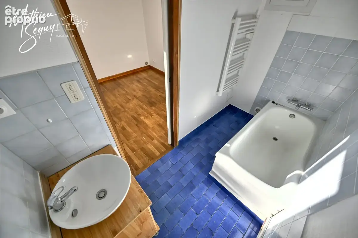 CHARBONNIERES LES BAINS (69) Appartement T2 de 45m² avec jardin de 84m² - Façade refaite 2025 et huisseries changées 2025 - photo 15