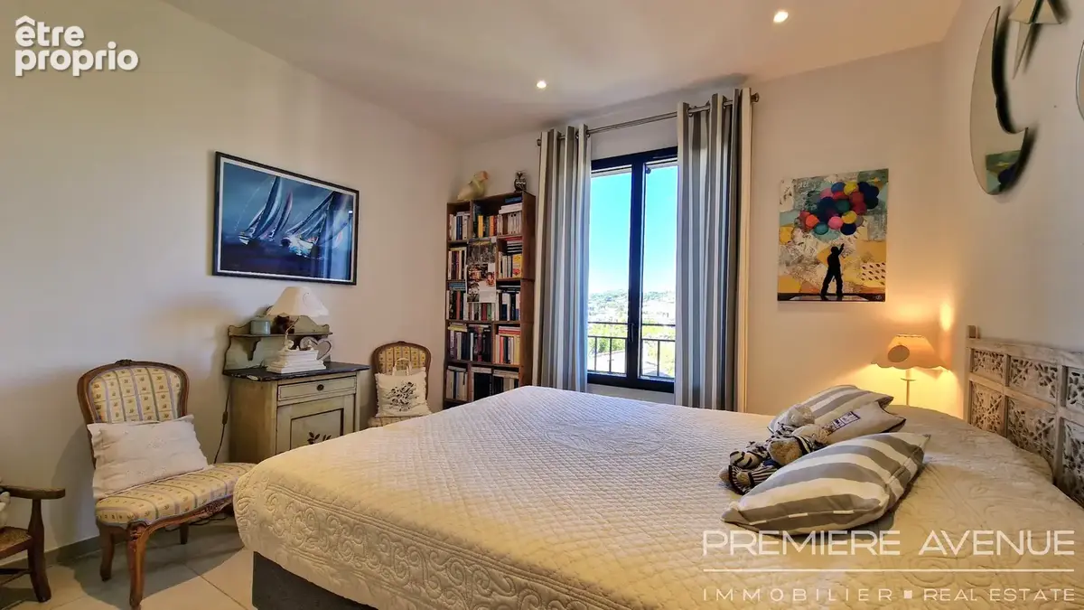 Sainte maxime - appartement 4 pieces centre ville apercu mer garage - photo 8