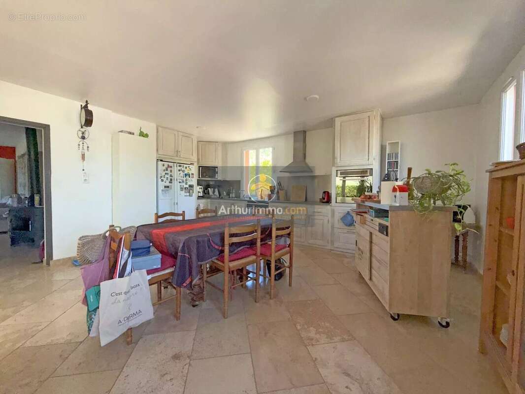 Vente Maison Gargas(84400) 341 000ï¿œ - photo 5