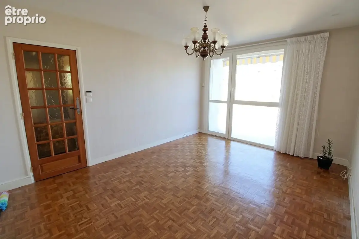 Appartement 4 pièces 74 m² à vendre à Saint-Etienne-Du-Rouvray (76800) - photo 6