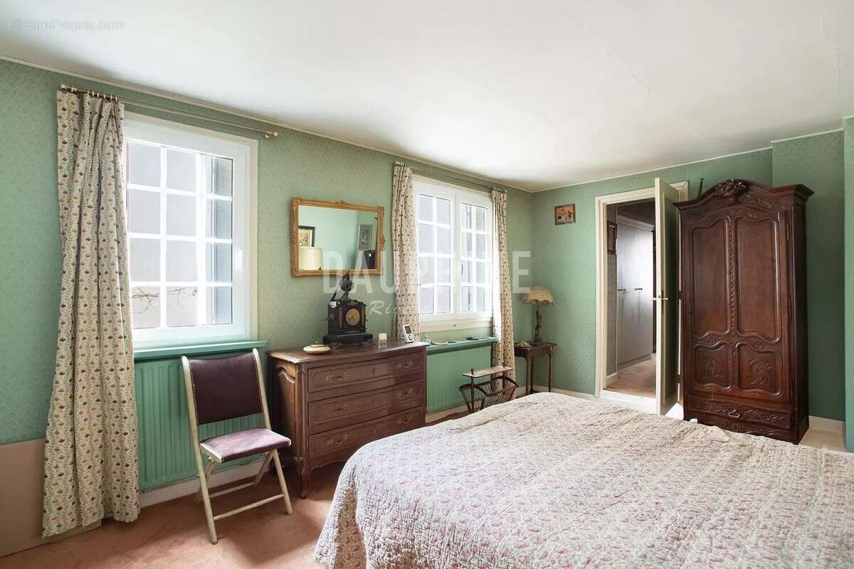 Appartement à PARIS-6E