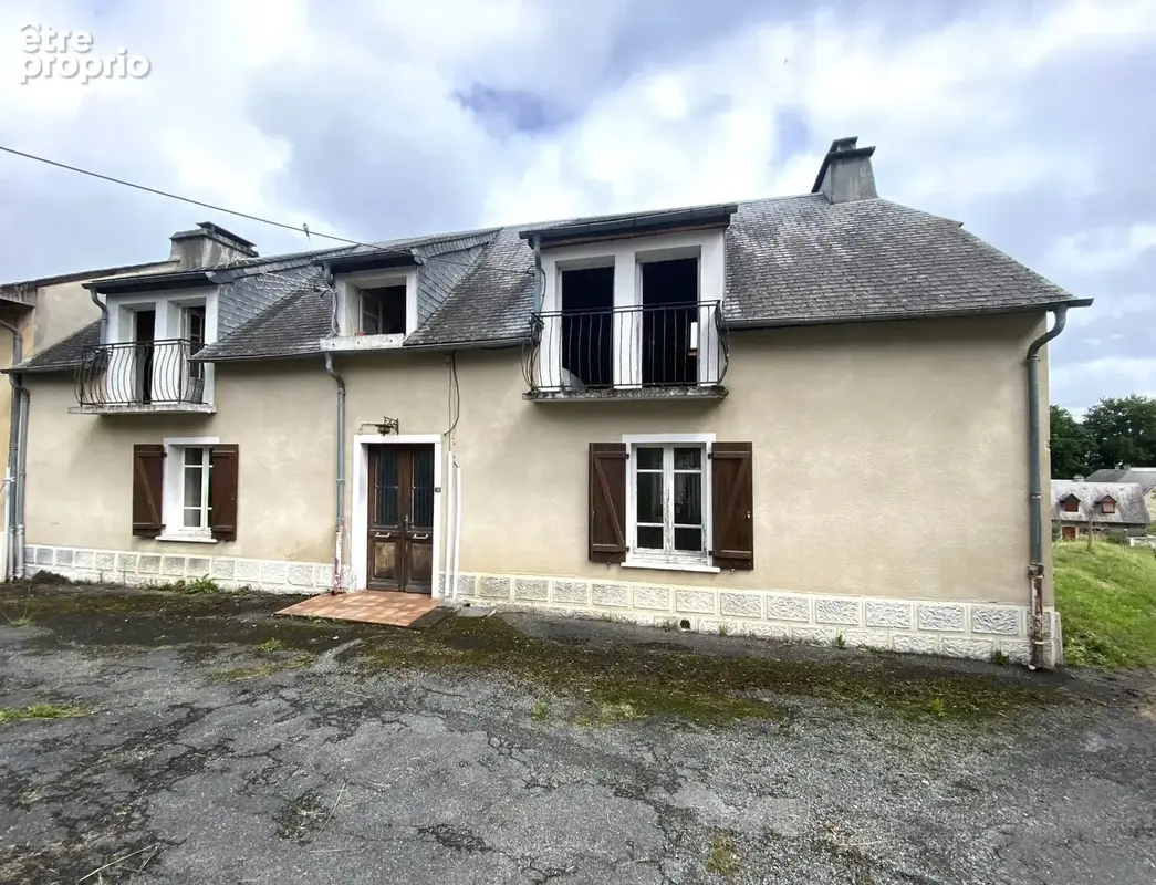 Maison à LABASSERE