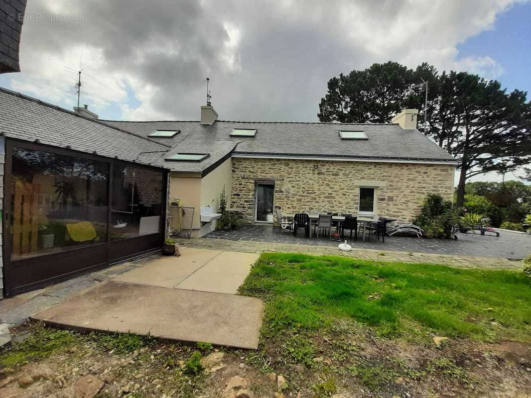Maison en pierre gros potentiel - photo 6