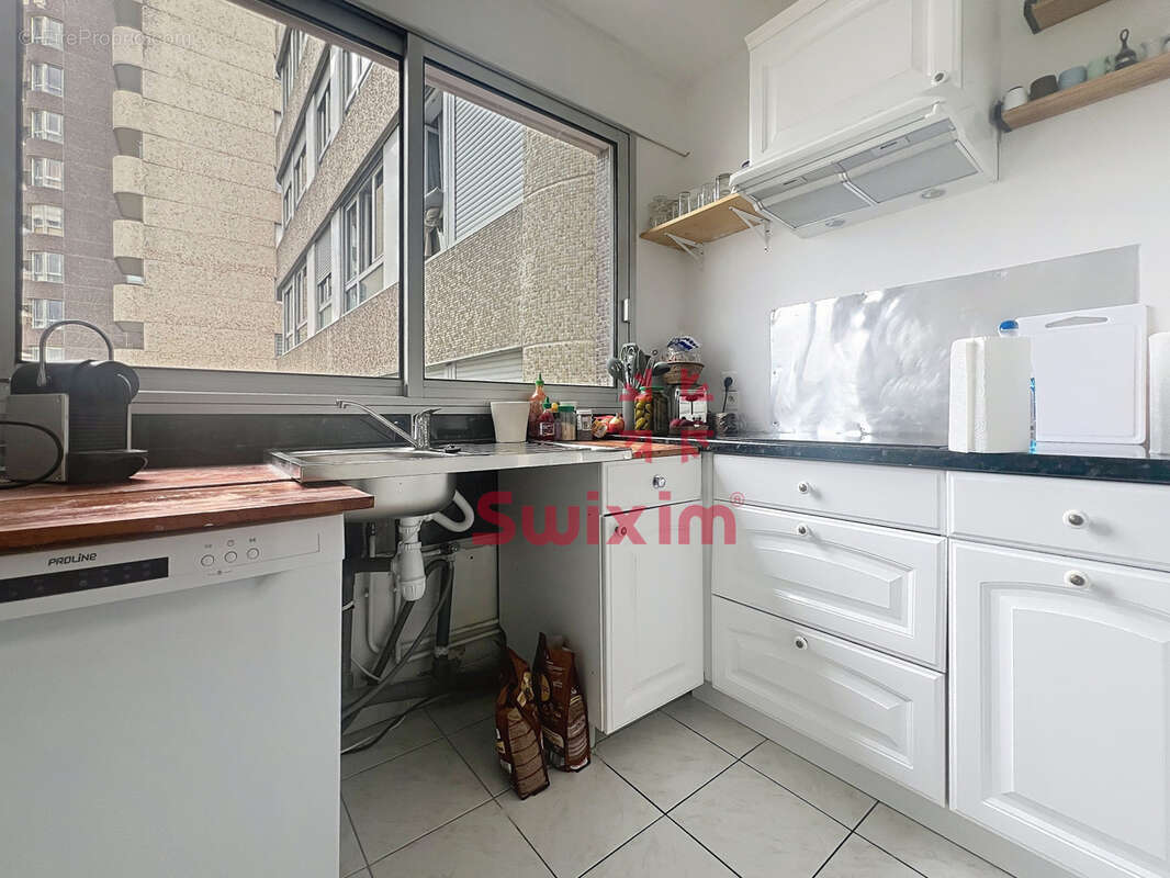 Appartement à COURBEVOIE