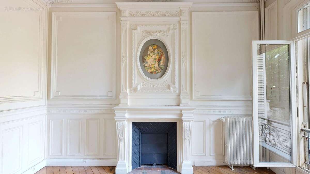 Maison à PARIS-16E