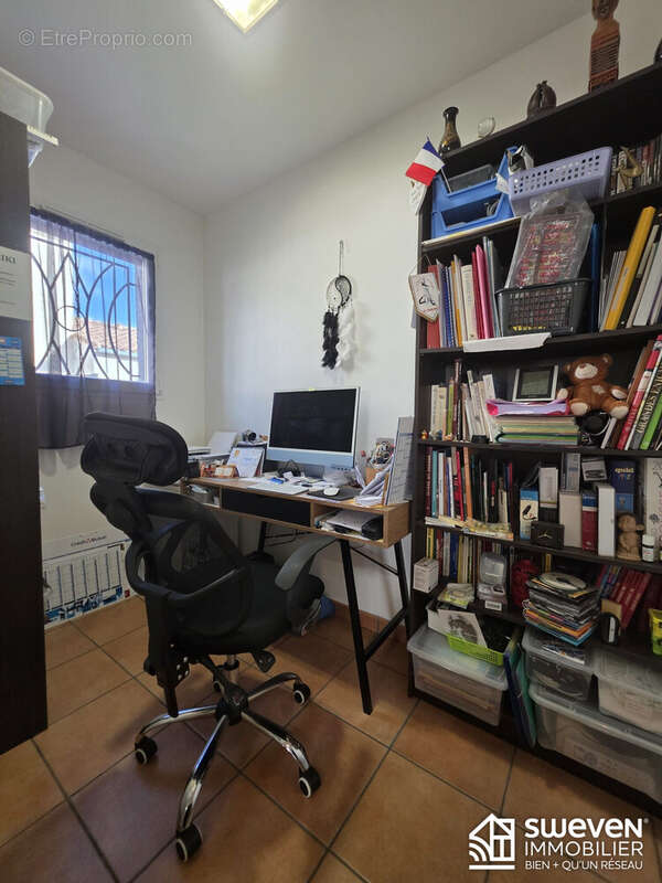 Maison 107 m² à Le Soler  - photo 6
