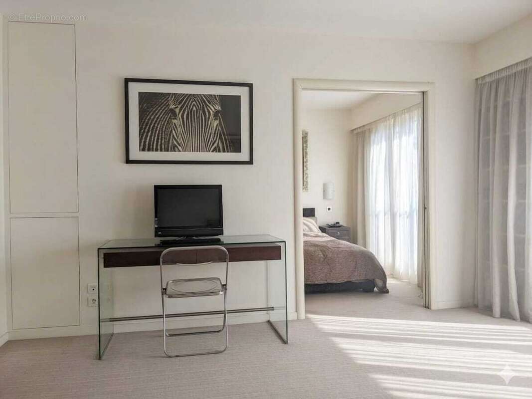 Photo 4 - Appartement à PARIS-15E