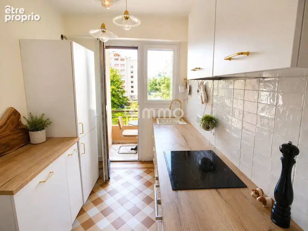 Annecy – Parmelan  T2 de caractère – 2 balcons – lac à pied - photo 5