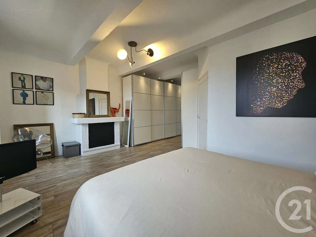 Maison à SIX-FOURS-LES-PLAGES