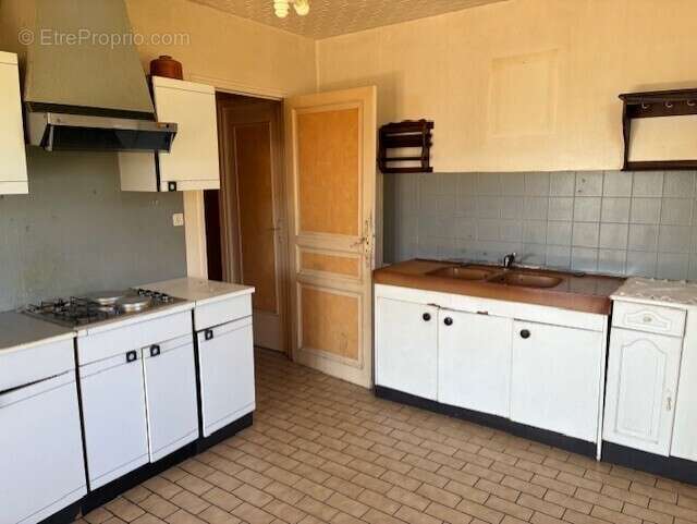 Maison à SAINTE-LIVRADE-SUR-LOT