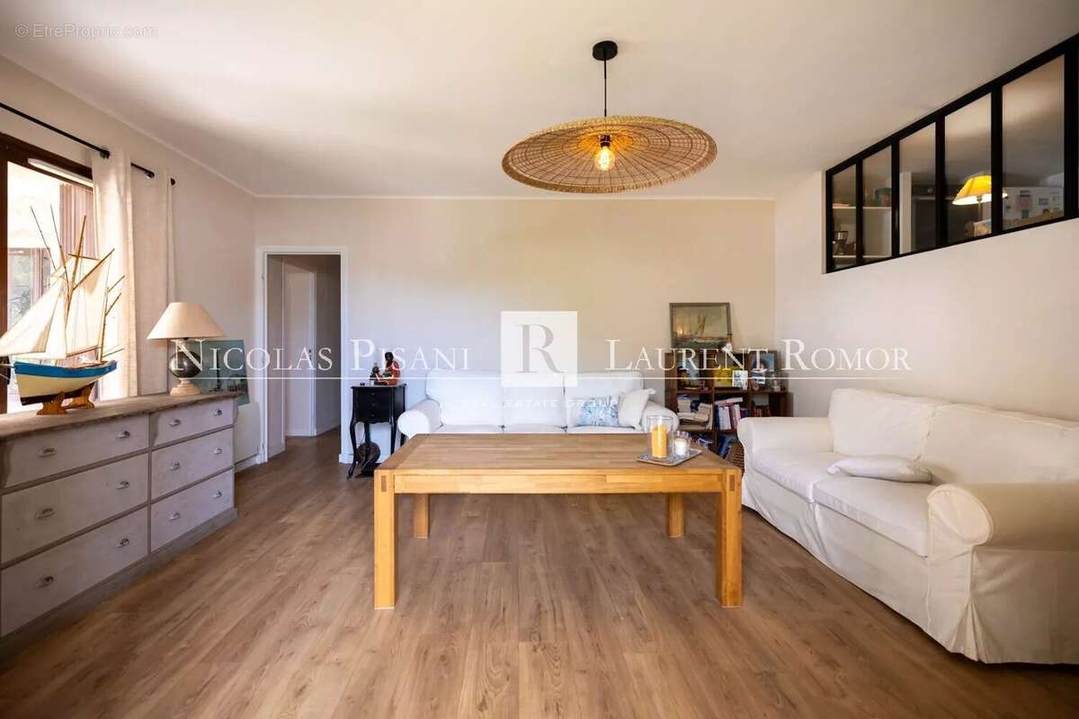 Appartement à VILLEFRANCHE-SUR-MER