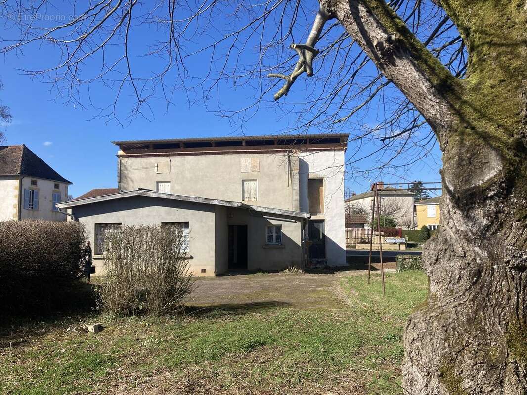 Photo 3 - Maison à LIGNY-EN-BRIONNAIS