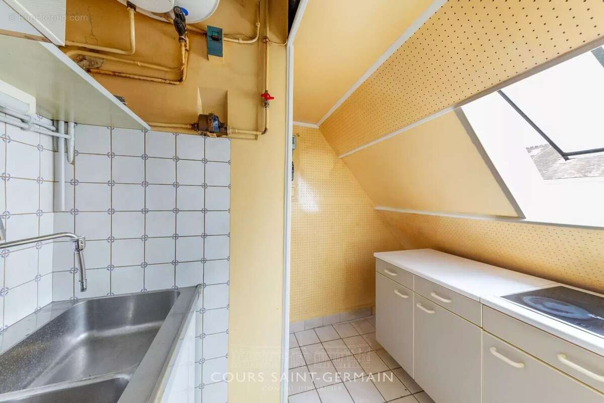 Appartement à PARIS-3E