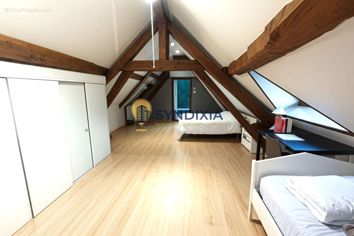 Maison à VERT-EN-DROUAIS