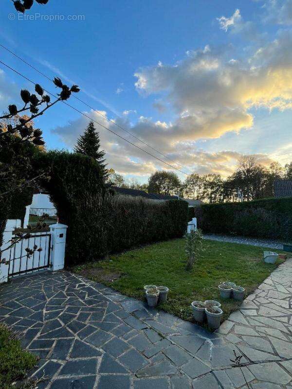 Maison à SAINT-SEBASTIEN-SUR-LOIRE