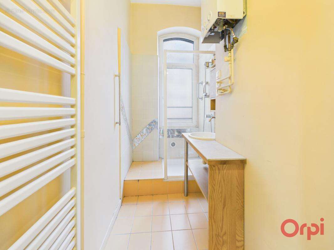 Superbe appartement bourgeois de 130 m² avec balcon - photo 8