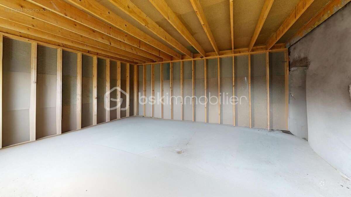  Ensemble immobilier a réhabiliter et restaurer   230 M2– Fort potentiel - photo 8
