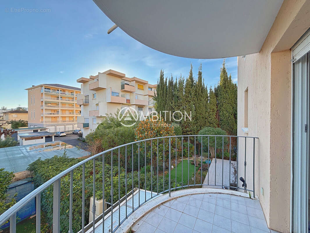 Appartement à SAINT-RAPHAEL